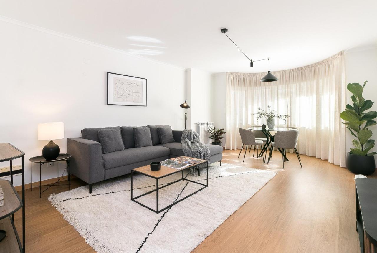 דירות ליסבון Premium Flat In Upscale Area, Balcony, Parking מראה חיצוני תמונה