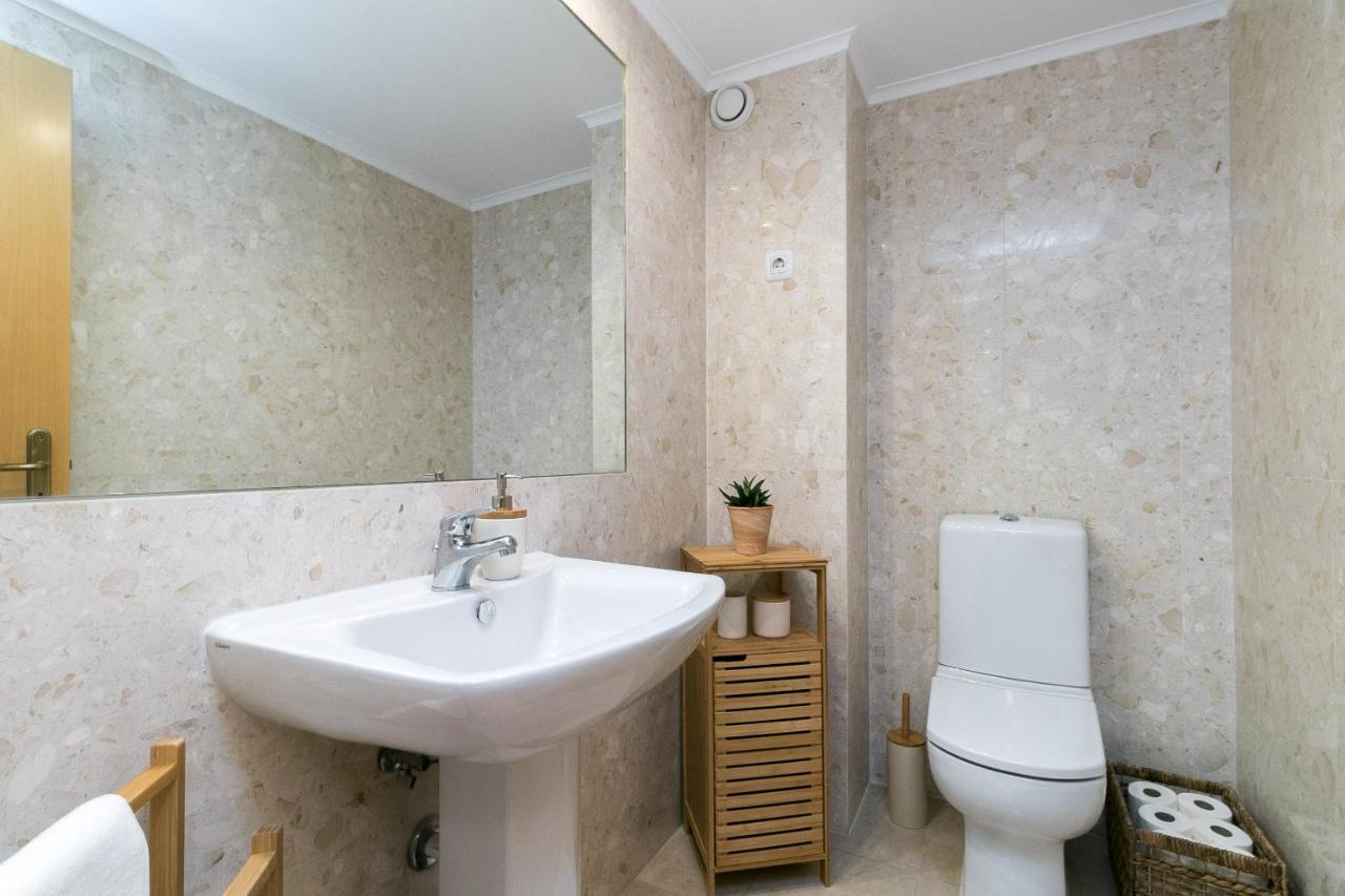 דירות ליסבון Premium Flat In Upscale Area, Balcony, Parking מראה חיצוני תמונה